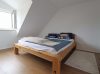 MÜ-Waldperlach: 114m² Nutzfläche! Moderne 3-Zi-Maisonette-Wohnung mit S-W-Terrasse und edler EBK - Großes Schlafzimmer